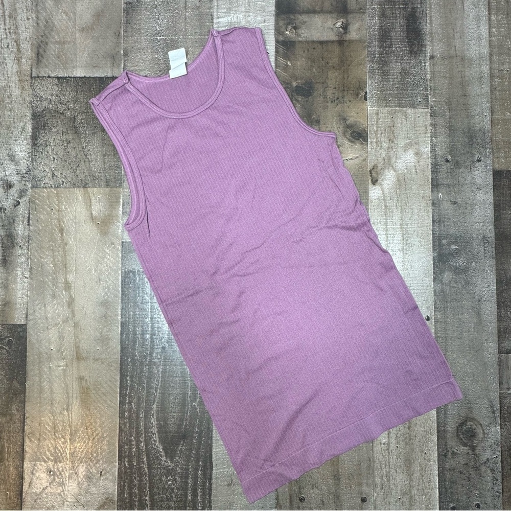 Zyia Purple Fitted Sleeveless Tank Top